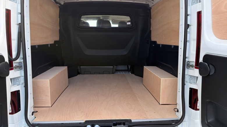 Renault Trafic Lwb Diesel LL30 Blue dCi 150 Extra [Safety] Crew Van